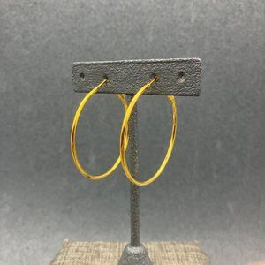 Hoop Pierced Earrings Gold Yellow Latch 1.5 Inch Simple Classic Retro Soft Girl